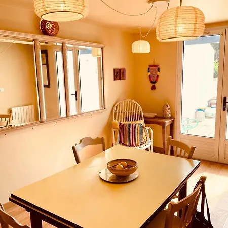 Maison Cosy En Avec Piscine 100m De La 펜션